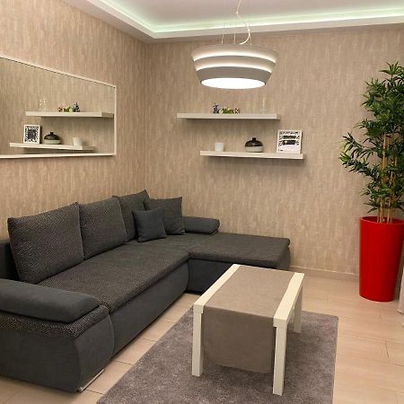 Parizsi Udvar I. Apartment Debrecín Exteriér fotografie